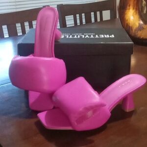 Puffer heels brand new